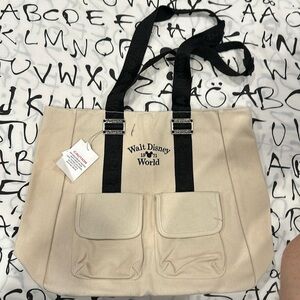 BRAND NEW DISNEY TOTE!